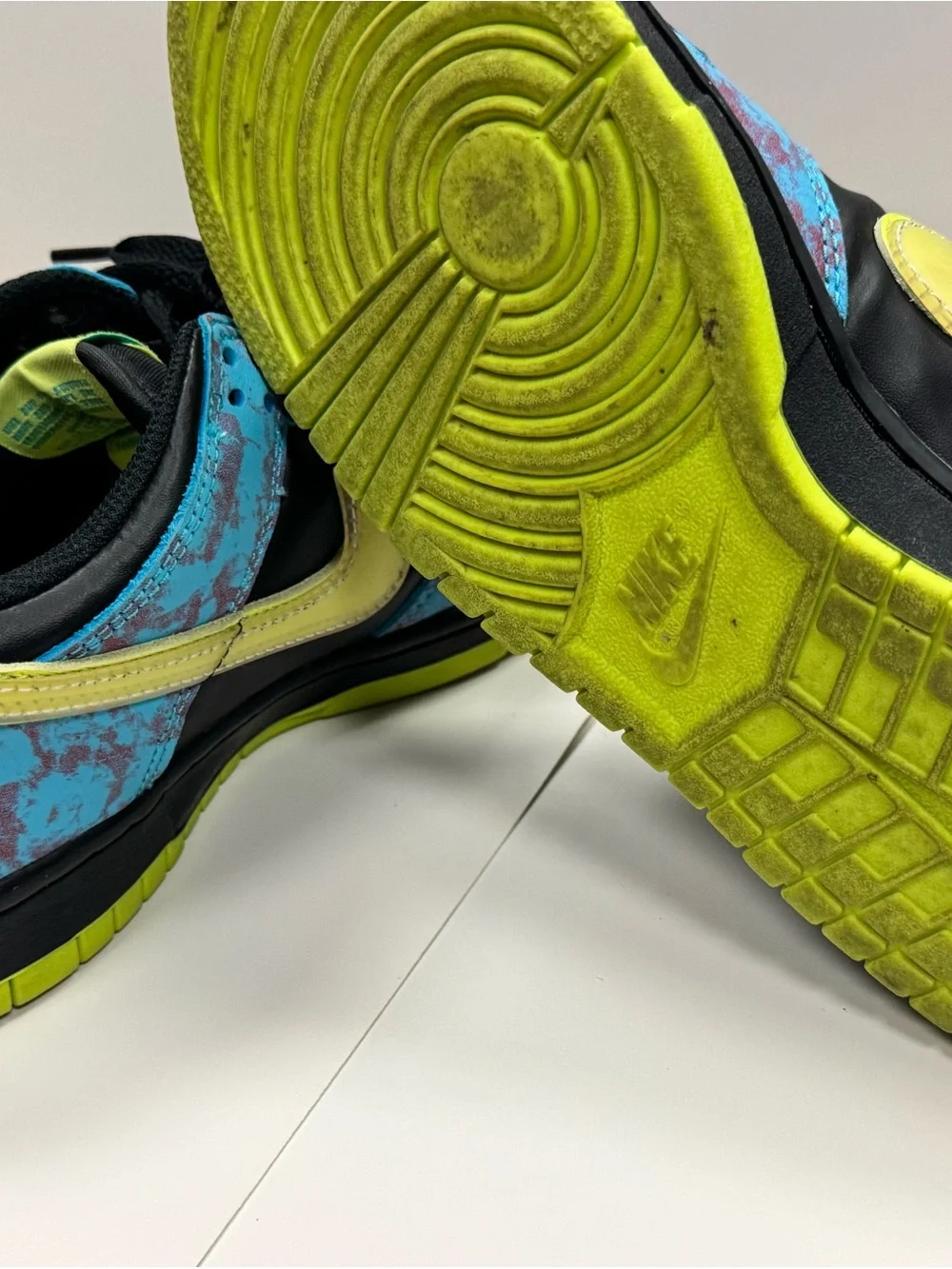 Nike bold turquoise